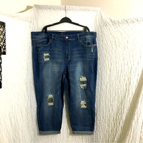 Loralette Distressed Capris/Cropped Jeans 22 - Picture 1 of 12